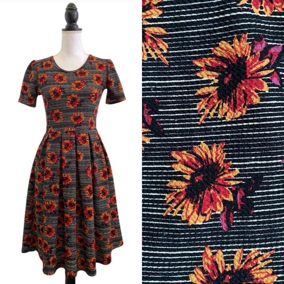 LuLaRoe Dresses & Skirts - LuLaRoe Amelia Dress Sunflower Black & White Micro Stripes Size Small